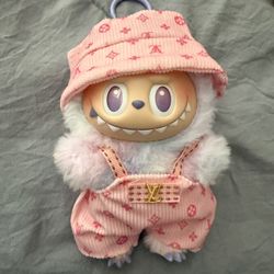 LABUBU Outfit 