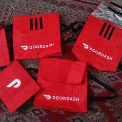 Lot Of 5 Door Dash Delivery Bags Various Sizes