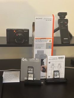 Sony ZV-1 Vlogging Camera Bundle 📸 Tripod + 2 SD Cards Included (Like New)