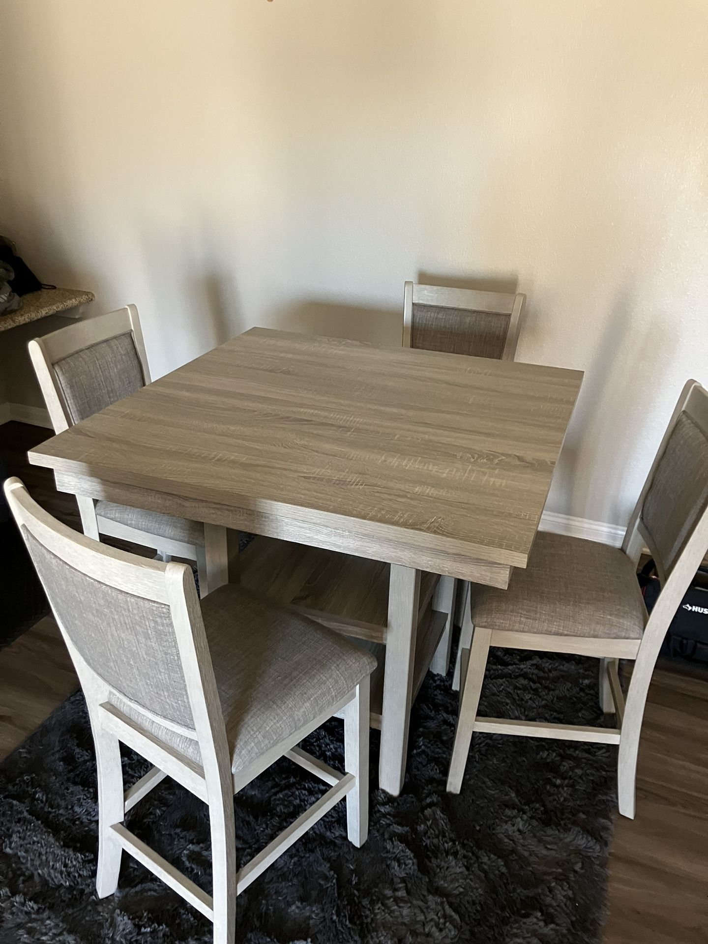 Dining Table Set