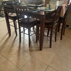 pub kitchen table 54  x 54 with 6 chairs and black glass top