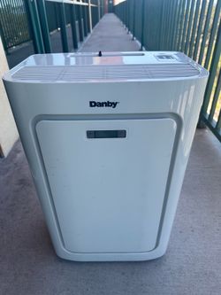 DANBY 7200BTU Portable AC with remote