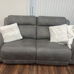 Reclining Sofa + Reclining Loveseat w/ Console – Great Condition