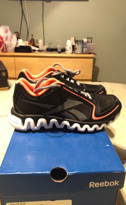 Reebok Zig Ziglite Brand New Unisex Pre school size 2.5