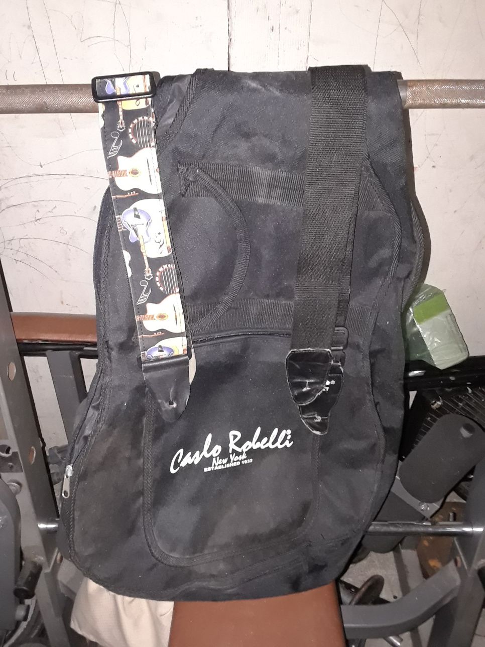 Guitar bag n 2 guitar straps