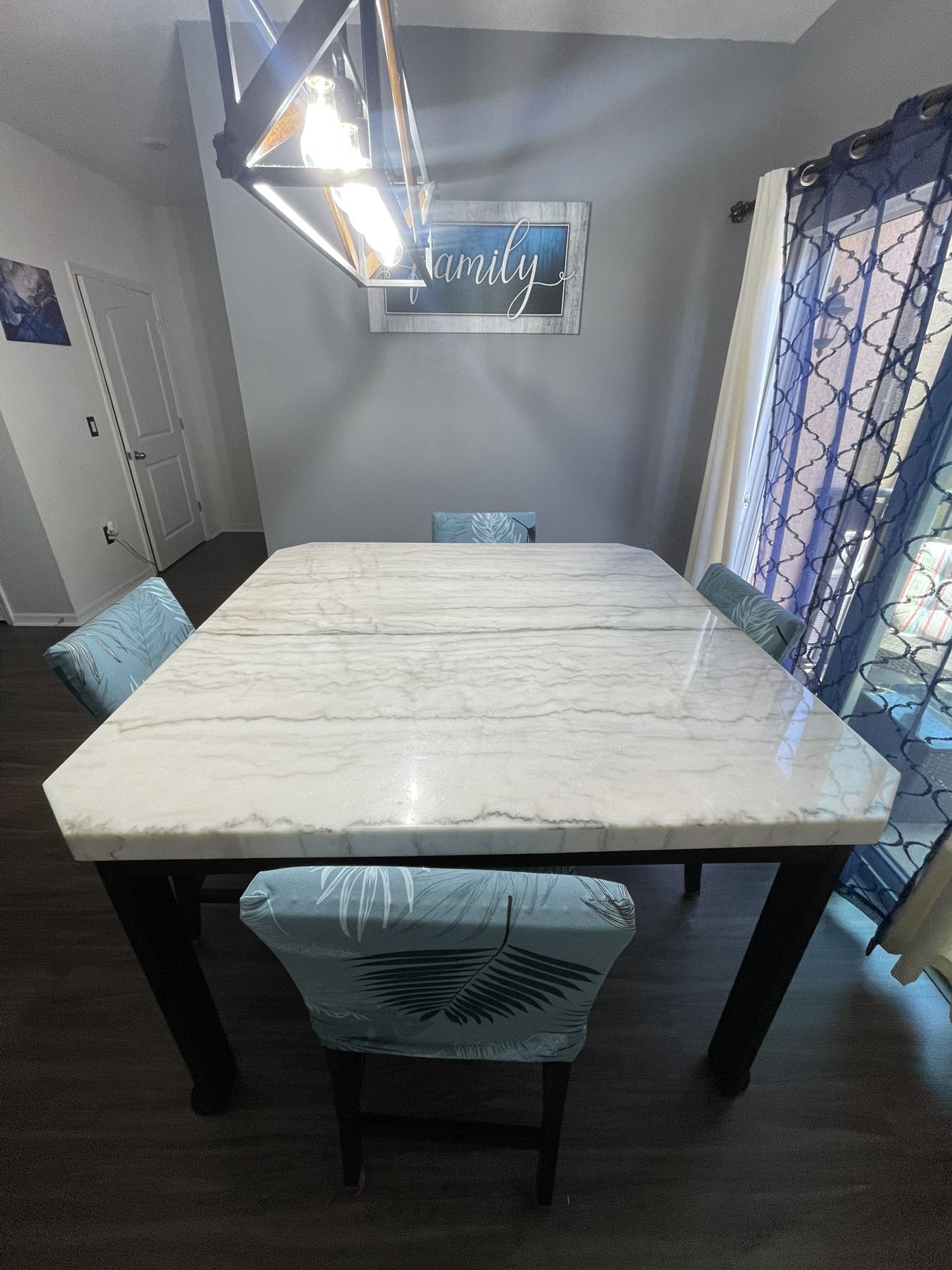 Square Marble High Top Dining room Table And Chairs