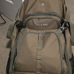 Plano 3600 Fishing Backpack LIKE NEW 