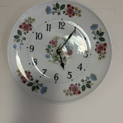 Le Trefle Limoges France Porcelain Wall Clock