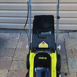 RYOBI
ONE+ 18V 13 in. Cordless Battery Walk Behind Push Lawn Mower (Tool Only)