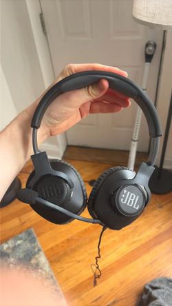JBL Quantum 100 Gaming Headset – Wired, Works Great