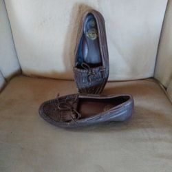 Leather Moccasins Sz 6.5 Never Worn