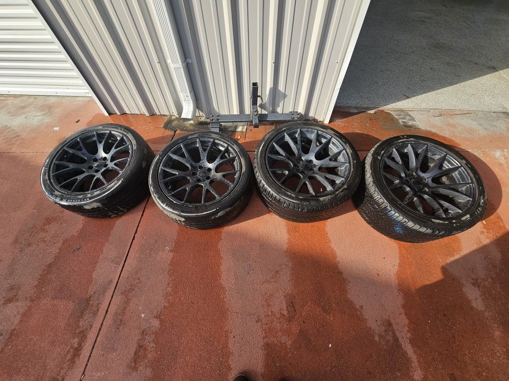 Hellcat replica wheels 20x11 20x9.5 5x115