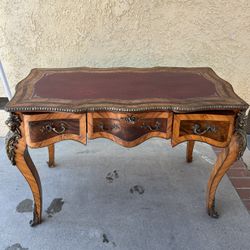 Beautiful Antique Table 