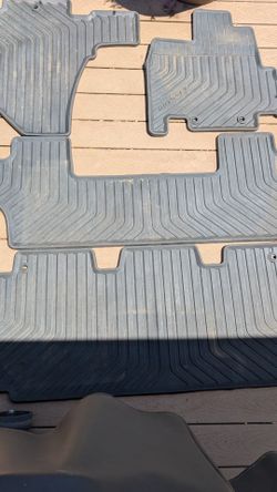 Floor mats - black