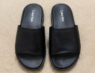 Calvin Klein Men’s Black Slide Sandals Size 11