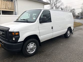 2011 Ford E-Series Cargo E-250