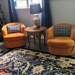 2 Swivel Chairs