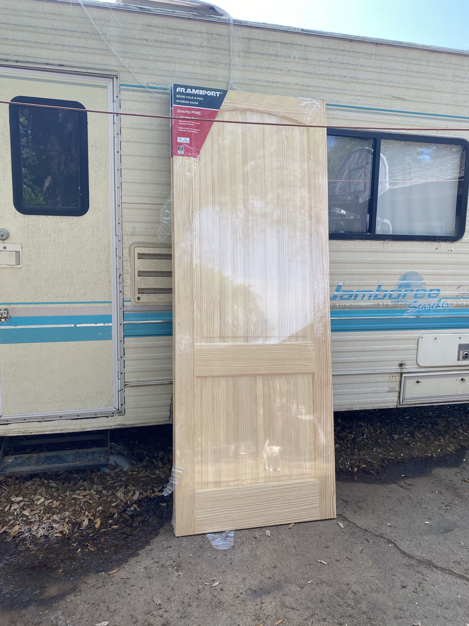 100$ Pine Wood Door For Sale Brand New !
