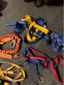 harnesses safety ropes
