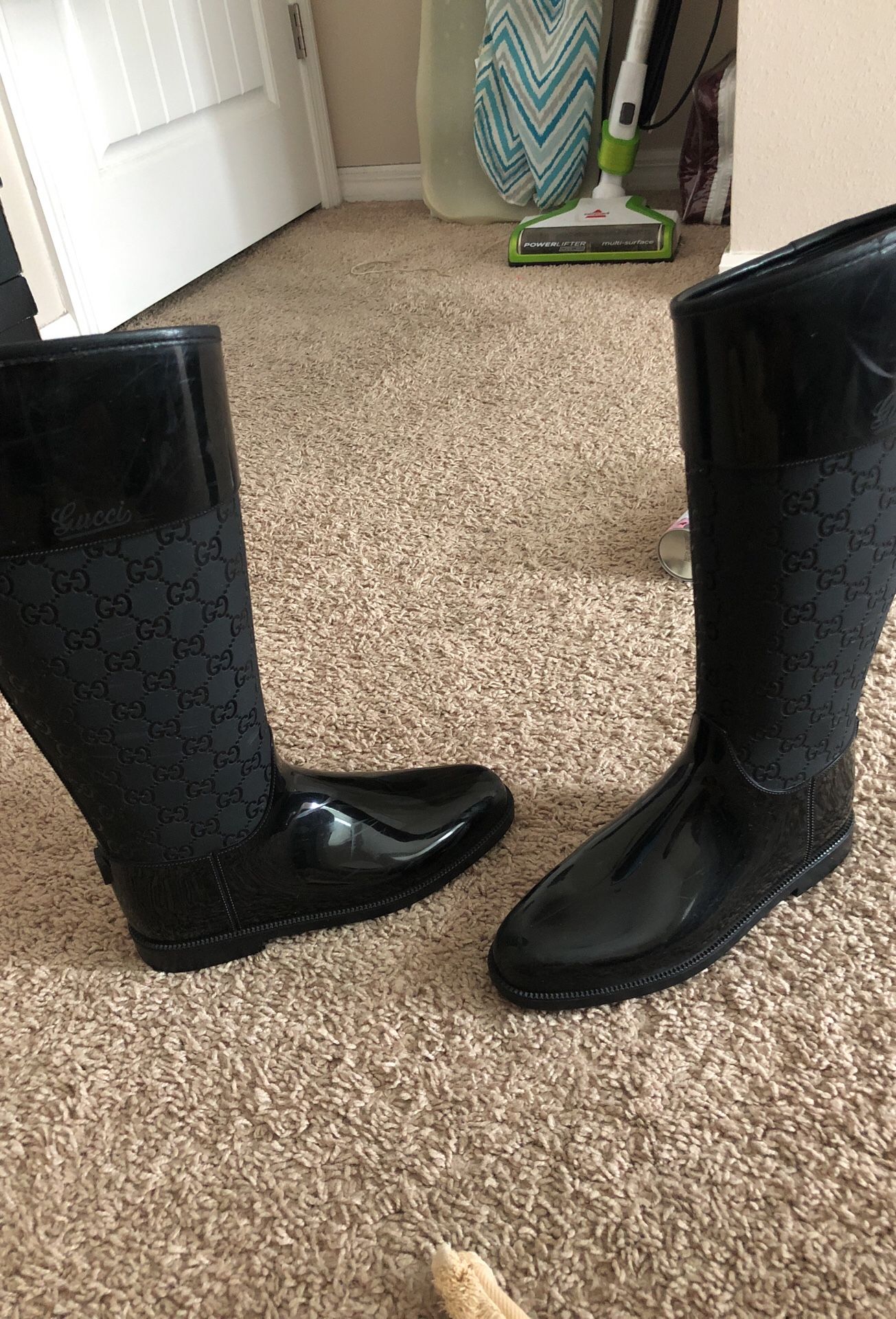 Gucci rain boots