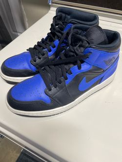 2021 Air Jordan 1 Mid (Hyper Royal)