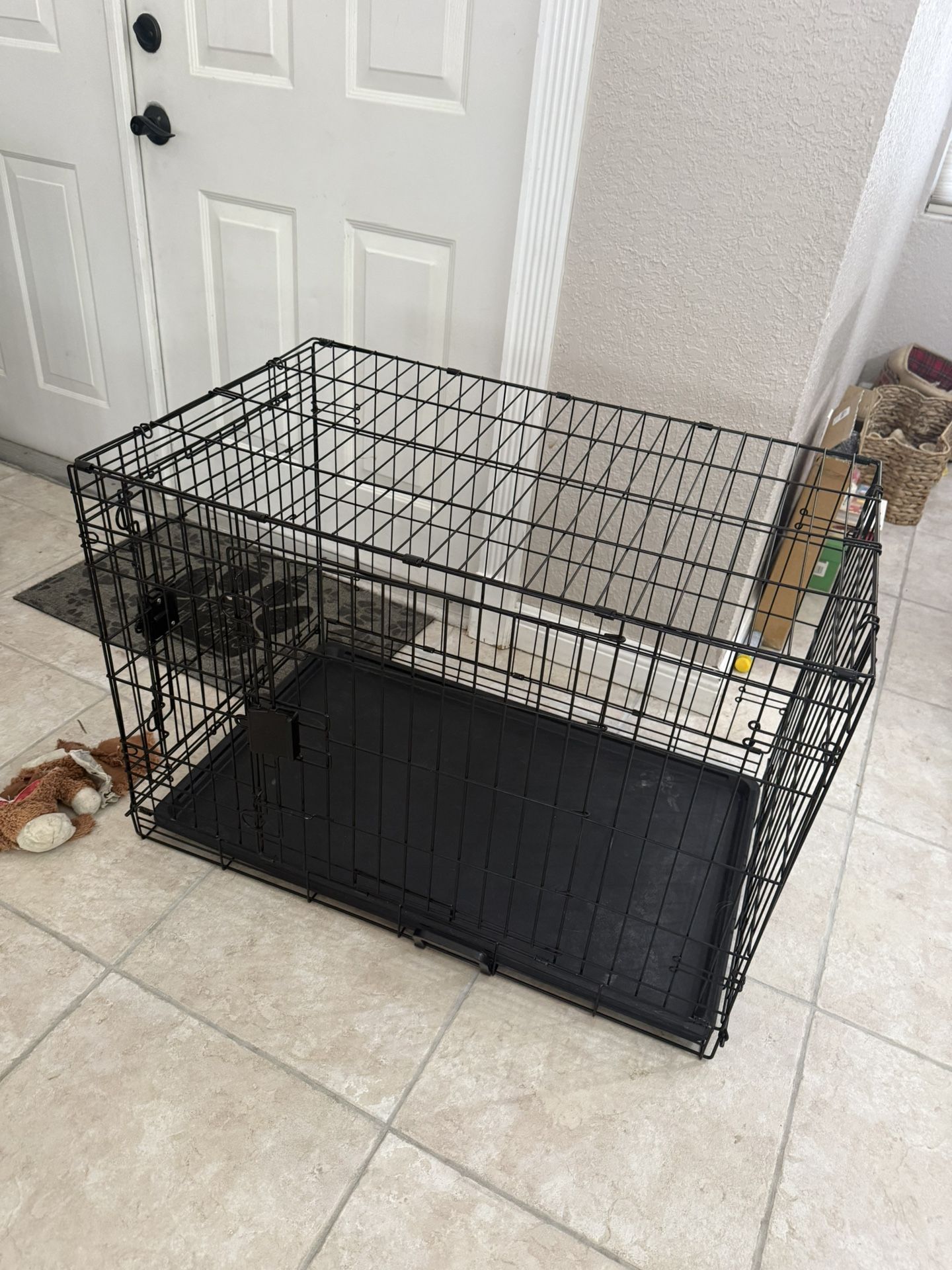 Dog crate -M