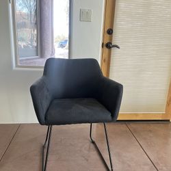 Black Arm Chair 