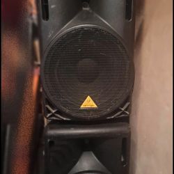 bocinas  behringer 