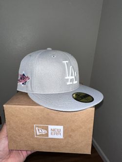 NEW! LIMITED RELEASE LA DODGERS FITTED NEW ERA Light grey, Blue Brim Size 7 3/8