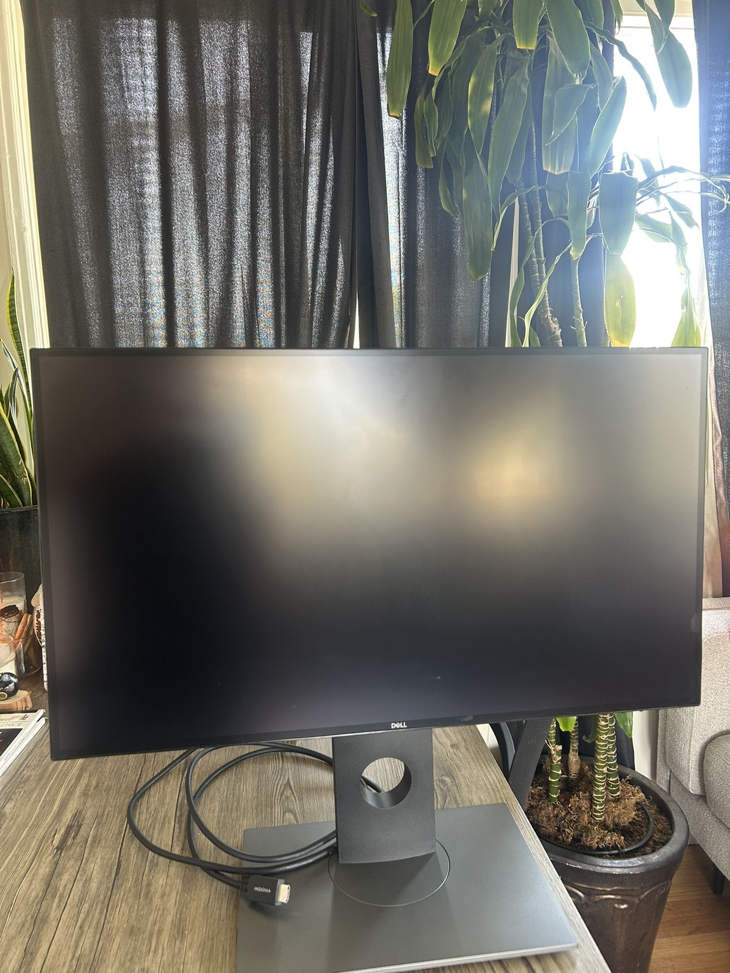 DELL Computer Monitor, 25”