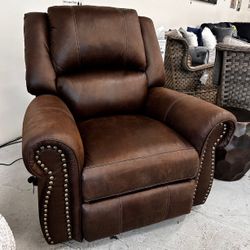 💥💥💥Brand New Pickett Walnut Swivel Glider Recliner by Jackson Catnapper Made in USA🇺🇸💥💥💥
