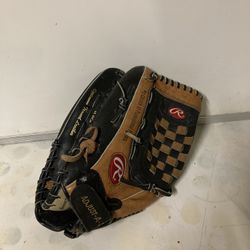 Rawling Baseball Glove $8
