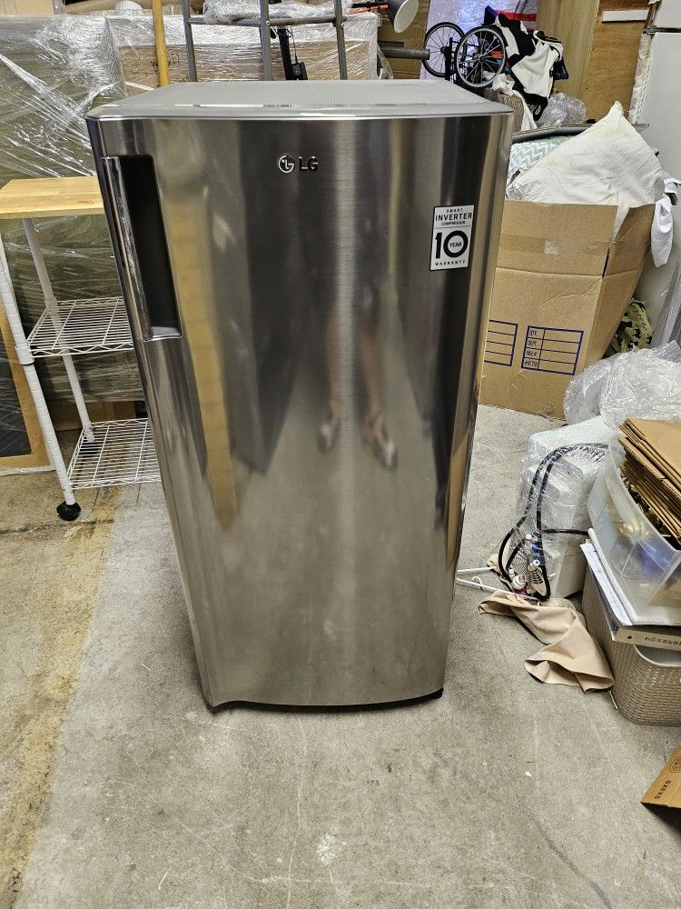 LG Mini Refrigerator