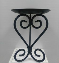 Decorative Metal/Wrought Iron Pillar Candleholder