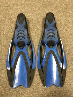 US divers find size 9.5 - 11.5, 44 - 46.