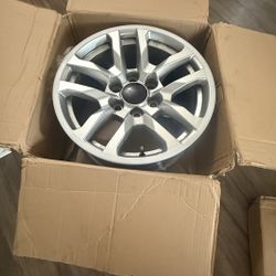 4 RIMS  18. X 8.5 ALUMINIUS