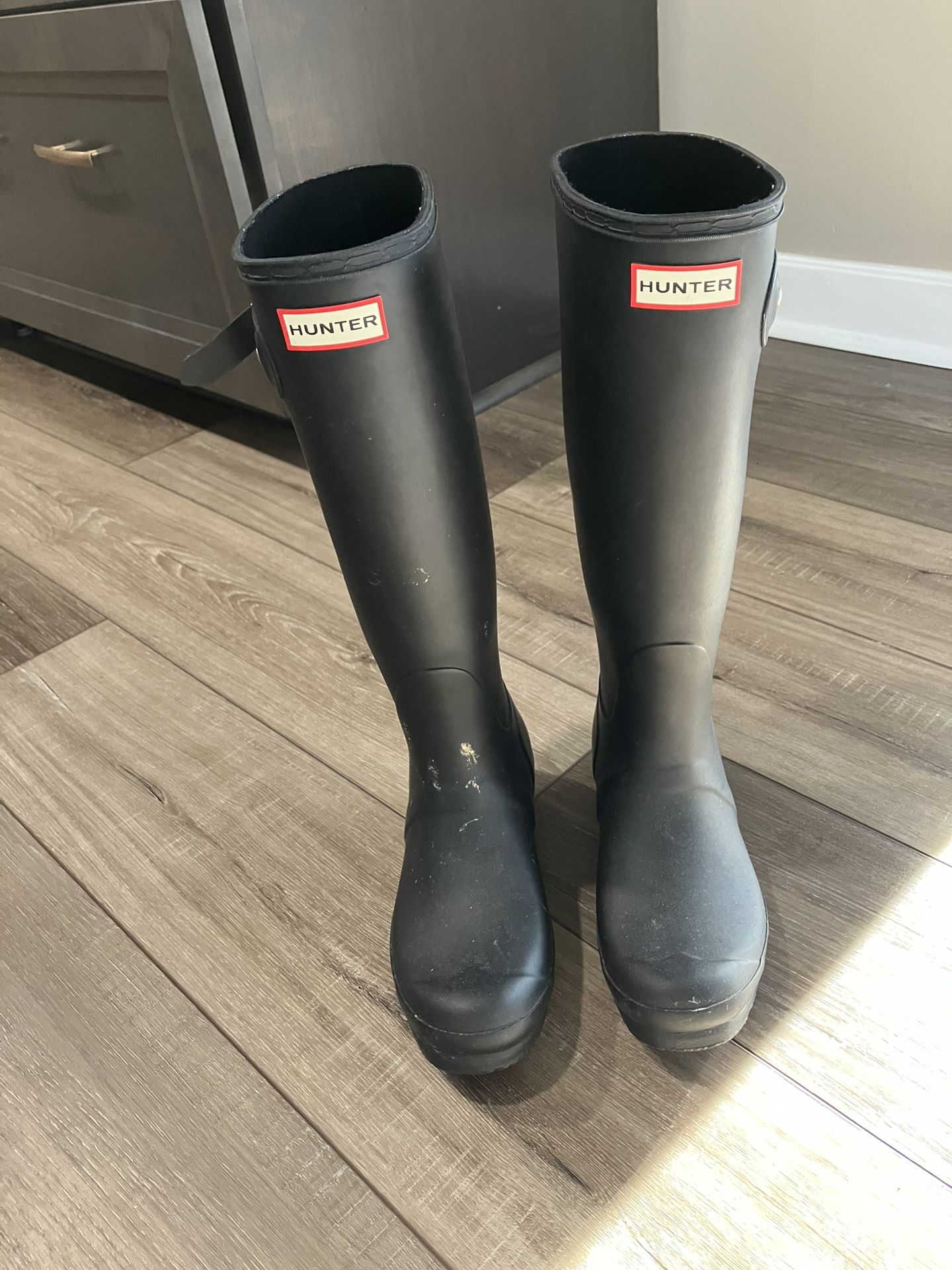 Size 7 Hunter Boots