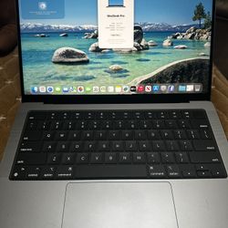 MacBook Pro M3 Laptop