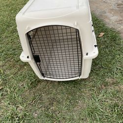 Bargain Hound. Durable Large Portable Dog Carrier 