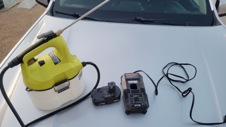 ONE+ 18V Cordless Battery 1 Gallon Chemical Sprayer with 1.5 Ah Battery and Charger