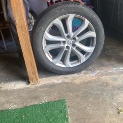 20 inch tire and rim for a Mazda truck nice. It has air in it