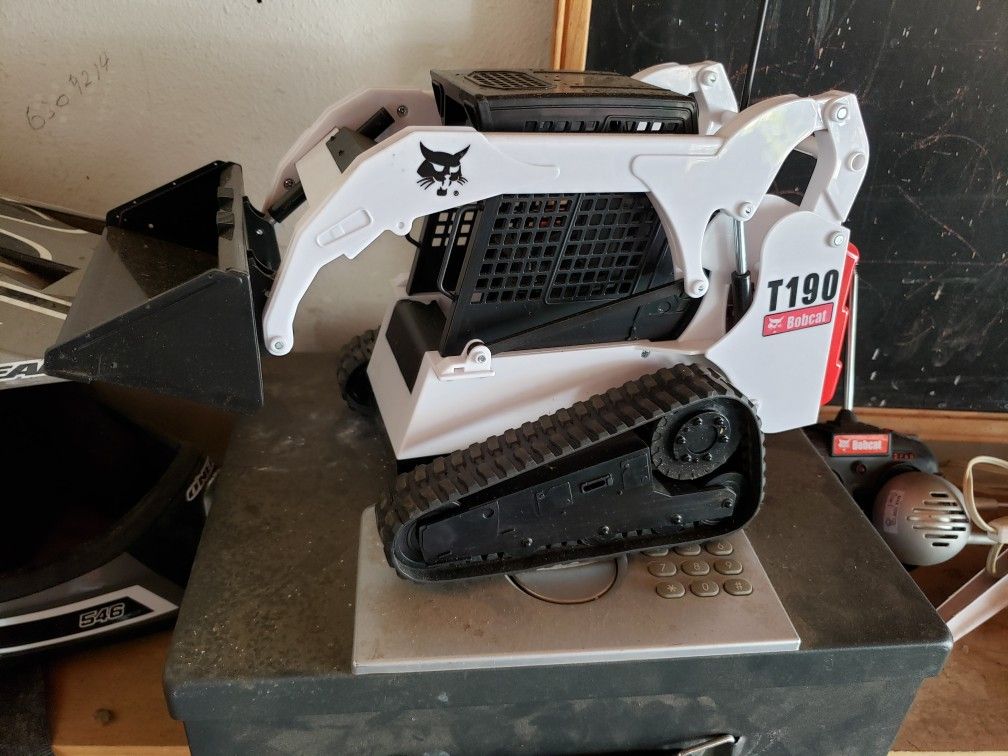 Rc Bobcat skid steer