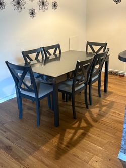 7 piece kitchen table with 6 chairs