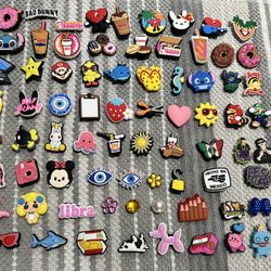  Crocs Charms 
