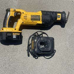 18-Volt NiCd Cordless Reciprocating Saw (Tool-Only)