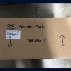 2020-2021-2022-2023-2024 Hyundai Sonata Rear Tail lamp (Includes Light Bulb) Part Number : 92401-L5100 NEW IN BOX!  