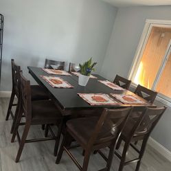 En Buenas Condiciones De 8 Sillas $400