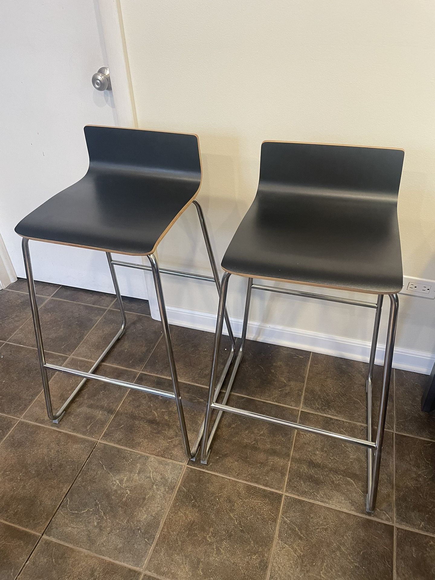 Set Of 2 IKEA Sebastian Bar Stool Chairs 29”