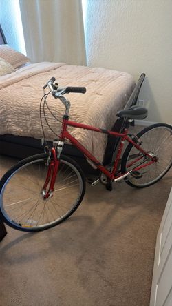 Schwinn voyageur bicycle