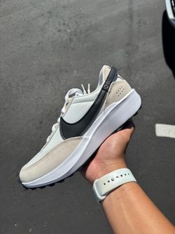Nike Waffle Debut